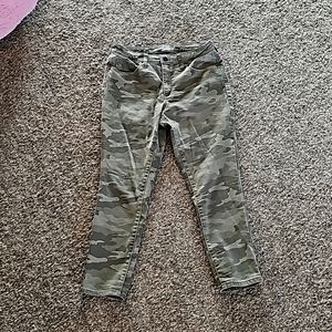 Universal thread jeans